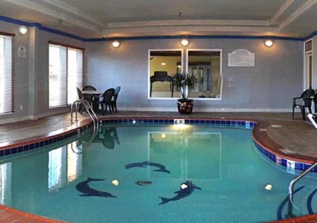 Comfort Inn & Suites Chesapeake - Portsmouth Екстериор снимка